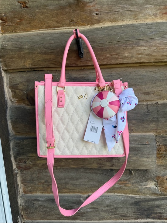 Betsey Johnson Handbags - Betsey Johnson XOLALA Quilted Crossbody Purse